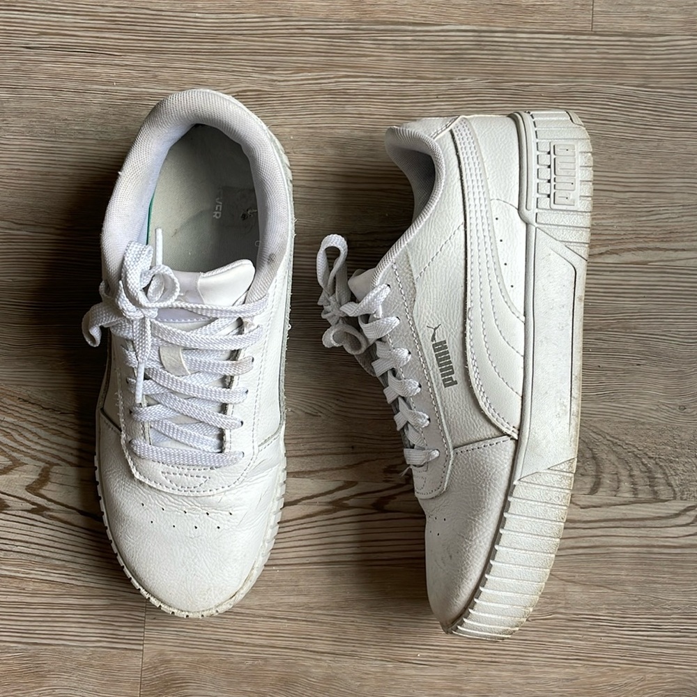 Puma court shoes 7.5